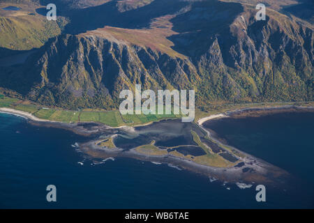 Blick auf den Lofoten aus der Ebene, in Norwegen Stockfoto