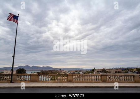 Arizona, Amerika, 8. März, 2018. Blick auf die London Bridge in Lake Havasu City. Es wurde im Jahre 1830 erbaut und war früher überspannt den Fluss Themse in Lond Stockfoto