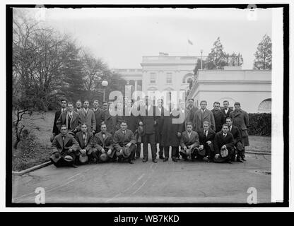 Fußball-Mannschaft der Drake University in Des Moines, Iowa, W.H. [D. h. White House, Washington, D.C.], 11/29/24 Abstract / Medium: 1 Negativ: Glas; 5 x 7 in. oder kleiner Stockfoto