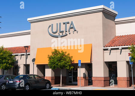 August 24, 2019 San Mateo/CA/USA - ULTA beauty Store in der San Francisco Bay Area. Stockfoto