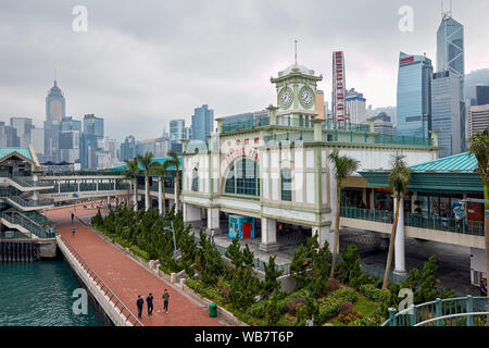 Zentrale Ferry Pier Gebäude. Hongkong, China. Stockfoto