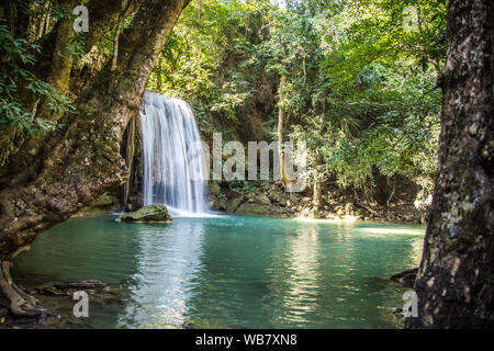 Erawan Wasserfall in Kanchanaburi in Thailand Stockfoto