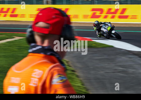 Towcester, Northamptonshire, Großbritannien. 25 Aug, 2019. Cal Crutchlow (GBR) und LCR Honda Castrol während der 2019 GoPro Britischen Grand Prix Moto GP in Silverstone Circuit. Credit: Gergo Toth/Alamy leben Nachrichten Stockfoto