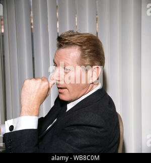 Danny Kaye (1911-1987) Komiker, Amerikansk skådespelare sångare och Här ich USA 1963 Danny Kaye. 1911-1987. Us-amerikanischer Schauspieler. Stockfoto