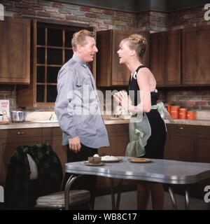 Danny Kaye. 1911-1987. Us-amerikanischer Schauspieler. Hier abgebildet in seiner eigenen Show Danny Kaye Show whitch lief als eine Serie von 1963 bis 1967 auf CBS Television. Stockfoto