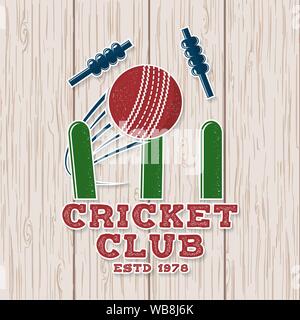 Cricket Club Patch oder Aufkleber. Vector Illustration. Konzept für T-Shirt, Druck, Stempel oder T-Stück. Vintage Typografie Design mit Wicket, Kaution und Cricket ball Silhouette. Vorlagen für Sports Club. Stock Vektor