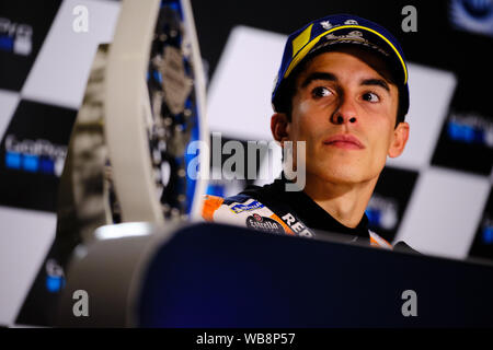 Towcester, Northamptonshire, Großbritannien. 25. August 2019. Marc Marquez (SPA) und Repsol Honda Team während der 2019 GoPro Britischen Grand Prix Moto GP in Silverstone Circuit. Foto: Gergo Toth/Alamy Live News Credit: Gergo Toth/Alamy leben Nachrichten Stockfoto