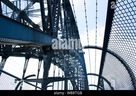 Fußgängerweg über die Sydney Harbour Bridge in Sydney, NSW, Australien Stockfoto