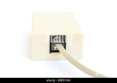 Telefonkabel in der Splitter isoliert auf weißem Stockfoto