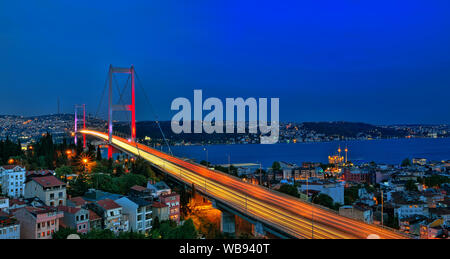 Bosporus-Brücke in Istanbul Stockfoto