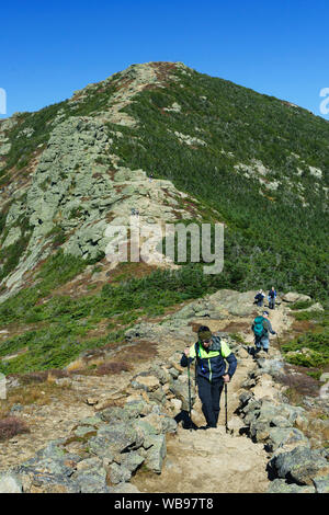 Wanderer auf dem Fränkischen Ridge Trail, New Hampshire, USA. Stockfoto