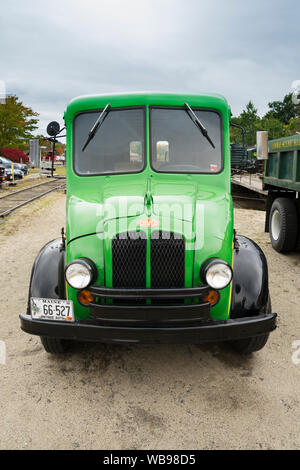 Vintage Divco Milch Lieferwagen, in North Conway, New Hampshire, USA. Stockfoto