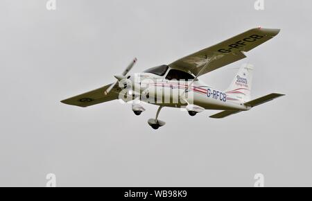 Tecnam P 2008 JC' G-Rfca "Ankunft an RAF Fairford für das Royal International Air Tattoo 2019 Stockfoto