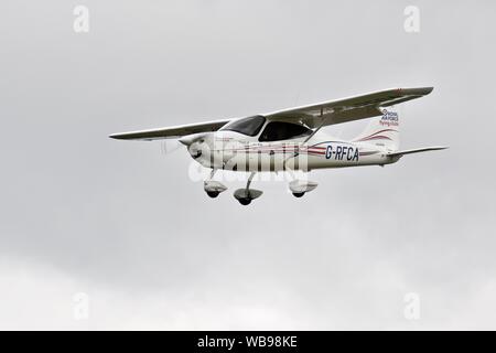 Tecnam P 2008 JC' G-Rfca "Ankunft an RAF Fairford für das Royal International Air Tattoo 2019 Stockfoto