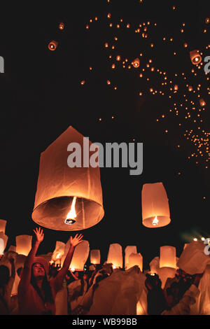 Laternen Festival, Yee Peng und Loy Khratong in Chiang Mai in Thailand. Stockfoto