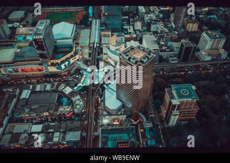 MBK Skywalk Blick von oben in Bangkok, Thailand Stockfoto
