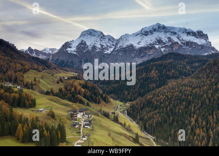 Herbst in den Dolomiten, Italien. Stockfoto