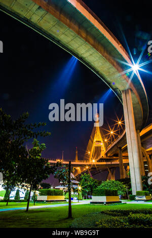 Bhumibol Brücke Blick bei Sonnenuntergang in Bangkok, Thailand Stockfoto