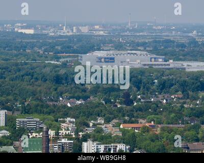 Luftaufnahme von Düsseldorf in Deutschland aus dem Rheinturm am Medienhafen gesehen Stockfoto