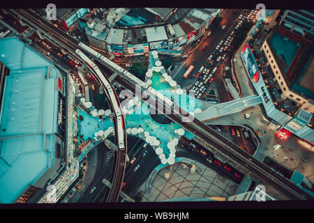 MBK Skywalk Blick von oben in Bangkok, Thailand Stockfoto