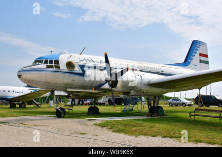 Iljuschin IL-14 T Flugzeug, Aeropark ist ein open-air Aviation Museum neben Ferenc Liszt International Airport, Budapest, Ungarn, Magyarország, Europa Stockfoto