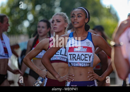 Birmingham, Großbritannien. 25 Aug, 2019. Adelle Tracey vor 800 m-Finale der Frauen während der Muller britischen Leichtathletik WM im Alexander Stadium, Birmingham, England am 25. August 2019. Foto von Jodi Hanagan. Nur die redaktionelle Nutzung, eine Lizenz für die gewerbliche Nutzung erforderlich. Keine Verwendung in Wetten, Spiele oder einer einzelnen Verein/Liga/player Publikationen. Credit: UK Sport Pics Ltd/Alamy leben Nachrichten Stockfoto