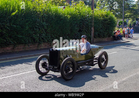 1934 30s 30er Jahre Austin 7 Radco Rakete bei Ormskirk MotorFest Oldtimer, geschätzter Veteran, restaurierter alter Timer, Sammlermotoren, Vintage-Erbe, Alte, erhaltene Sammlerautos, Klassiker im historischen Stadtzentrum von Lancashire, Großbritannien. Austin Seven Special 1935 (747cc) Stockfoto