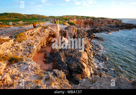 Point Peron, Kalksteinfelsen. Cape Peron, Rockingham Cockburn Sound, Western Australia, Australien Stockfoto