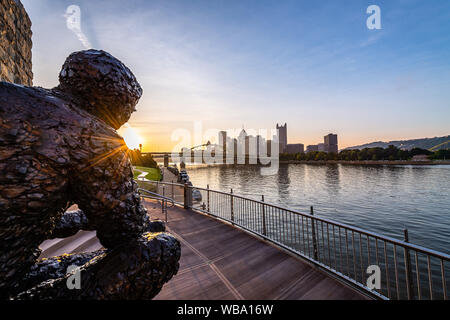 Sonnenaufgang über Pittsburgh Stockfoto