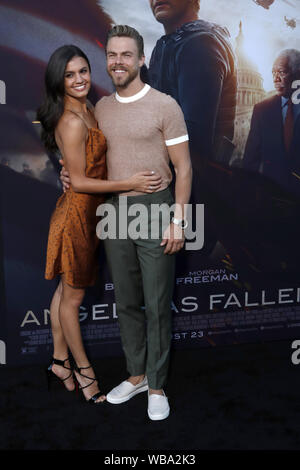 August 21, 2019, Westwood, CA, USA: LOS ANGELES - 21.August: Hayley Erbert, Derek Hough an der ''Engel ist gefallen'' Premiere im Village Theatre am 21. August 2019 in Westwood, CA (Credit Bild: © Kay Blake/ZUMA Draht) Stockfoto