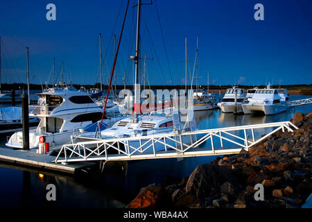 Der Hafen, beliebter Haltepunkt für Touring Yachten. Bundaberg, Queensland, Australien Stockfoto