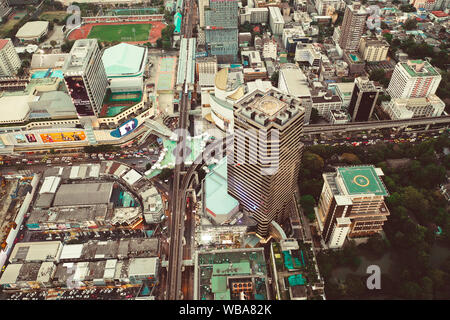 MBK Skywalk Blick von oben in Bangkok, Thailand Stockfoto
