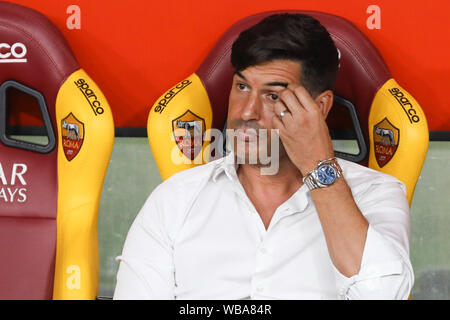 Rom, Italien. 25 Aug, 2019. Paulo Fonseca der AS Roma in Aktion während der Serie ein Match zwischen AS Roma und Genua im Olympiastadion. (Endstand: 3:3 Genua) Credit: SOPA Images Limited/Alamy leben Nachrichten Stockfoto