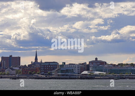 Portland City Skyline von Bug Licht Park in Portland, Maine Stockfoto