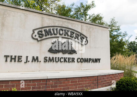 Ein logo Zeichen außerhalb des Hauptquartiers der Die J. M. Smucker Company in Orrville, Ohio am 10 August, 2019. Stockfoto