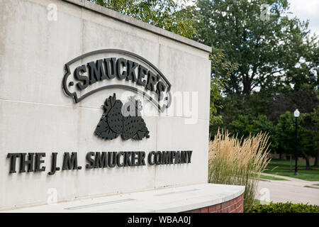 Ein logo Zeichen außerhalb des Hauptquartiers der Die J. M. Smucker Company in Orrville, Ohio am 10 August, 2019. Stockfoto