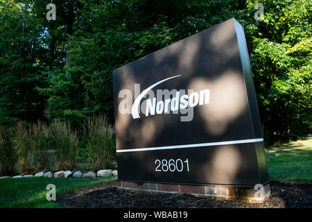 Ein logo Zeichen außerhalb des Hauptquartiers der Nordson Corporation in Westlake, Ohio am 11. August 2019. Stockfoto