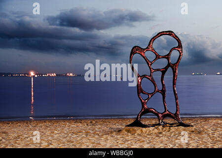 Castaways Skulptur Awards 2012, eine jährliche Ausstellung am Strand, Skulpturen aus rezyklierten Materialien geschaffen werden, damit die Betonung der n Stockfoto