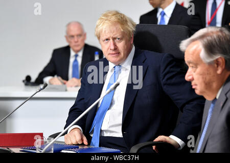 BIARRITZ, Frankreich - 26. August: Der britische Premierminister Boris Johnson nimmt an den letzten Tag des G7-Gipfels am 26. August 2019 in Biarritz, Frankreich. Die französischen Südwesten Badeort Biarritz ist Gastgeber der 45. G7-Gipfel vom 24. August bis 26. Ganz oben auf der Tagesordnung wird das Klima Notfall geben, den USA und China den Krieg, die Großbritanniens Austritt aus der EU, und Krisengespraech ueber das Amazon wildfire Krise. (Foto von Pool - Jeff J Mitchell/Getty Images) Stockfoto