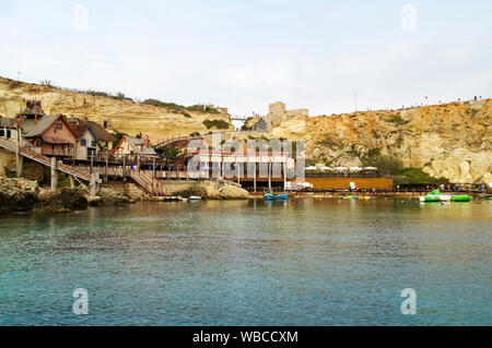 POPEYE VILLAGE, Malta - 23 September, 2017: Der berühmte Popeye Village, auch Sweethaven Village in der Nähe von Mellieha, Malta bekannt Stockfoto