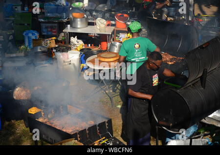 London, Großbritannien. 26 Aug, 2019. Notting Hill Carnival 2019 Credit: JOHNNY ARMSTEAD/Alamy leben Nachrichten Stockfoto