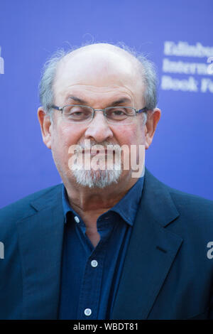 Edinburgh, Großbritannien. 26 Aug, 2019. Edinburgh International Book Festival 2019. Salman Rushdie, British Indian Romancier und Essayist, diskutiert weltweite Einführung von epischen Roman Quichotte. Er ist auf den Booker Prize Longlist. Credit: Pauline Keightley/Alamy leben Nachrichten Stockfoto