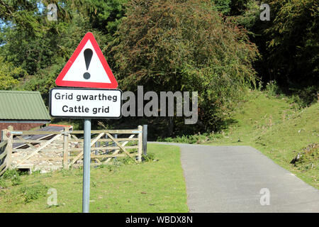 Schild in der walisischen Sprache und in Englisch Stockfoto