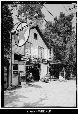 Vorne, Südosten ELEVATION, Blick nach Norden, näher ansehen, horizontales Format - Bonfield's Service Station, 6124 MacArthur Boulevard, Glen Echo, Montgomery County, MD; Bonfield, Walter; Boucher, Jack E, Fotograf; Crawford, Katharina, Historiker Stockfoto