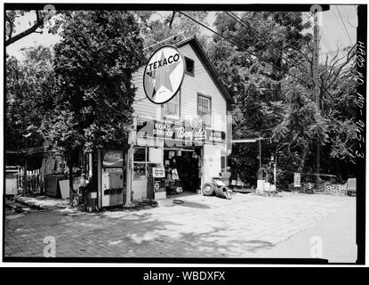 Vorne, Südosten ELEVATION, Blick nach Norden - Bonfield's Service Station, 6124 MacArthur Boulevard, Glen Echo, Montgomery County, MD; Bonfield, Walter; Boucher, Jack E, Fotograf; Crawford, Katharina, Historiker Stockfoto