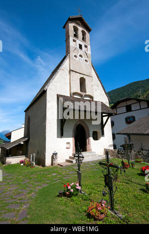 San Sebastiano Kapelle in San Pancrazio (St. Pankraz), Val d'Ultimo (Ultental), Bozen, Trentino Alto Adige, Italien Stockfoto