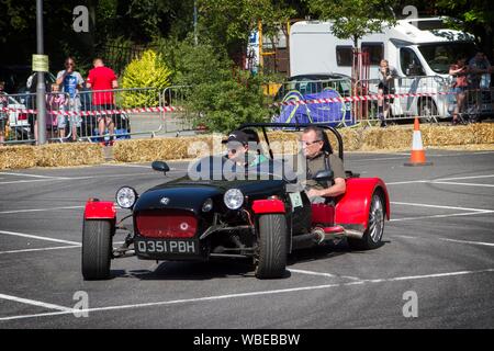 Q 351 PDH Westfield Track Day Sportwagen 240 ps 3.0 V6 an der Ormskirk Motorfest in Lancashire 2019. Stockfoto