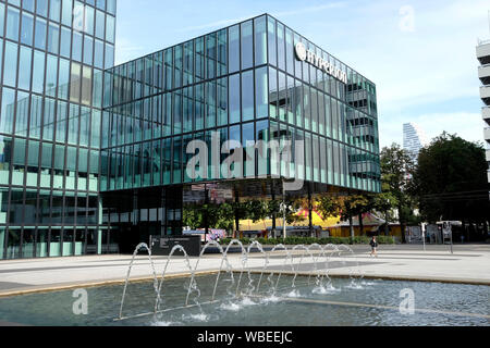 Eine Nahaufnahme der Hyperion Hotel, ehemals Ramada Plaza, Basel, Schweiz Stockfoto