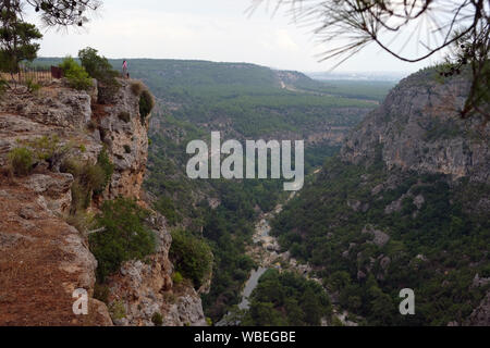 Klippe der güver (güher) ist eine interessante geologische Formation von Antalya. Stockfoto