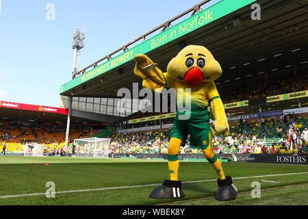 Norwich City Club Maskottchen, Kapitän Kanarische Inseln - Norwich City v Chelsea, Premier League, Carrow Road, Norwich, Großbritannien - 24 August 2019 Editorial nur verwenden - DataCo Einschränkungen Stockfoto